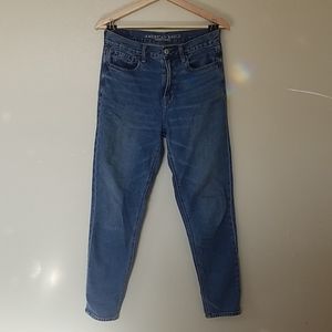American Eagle Mom Jeans